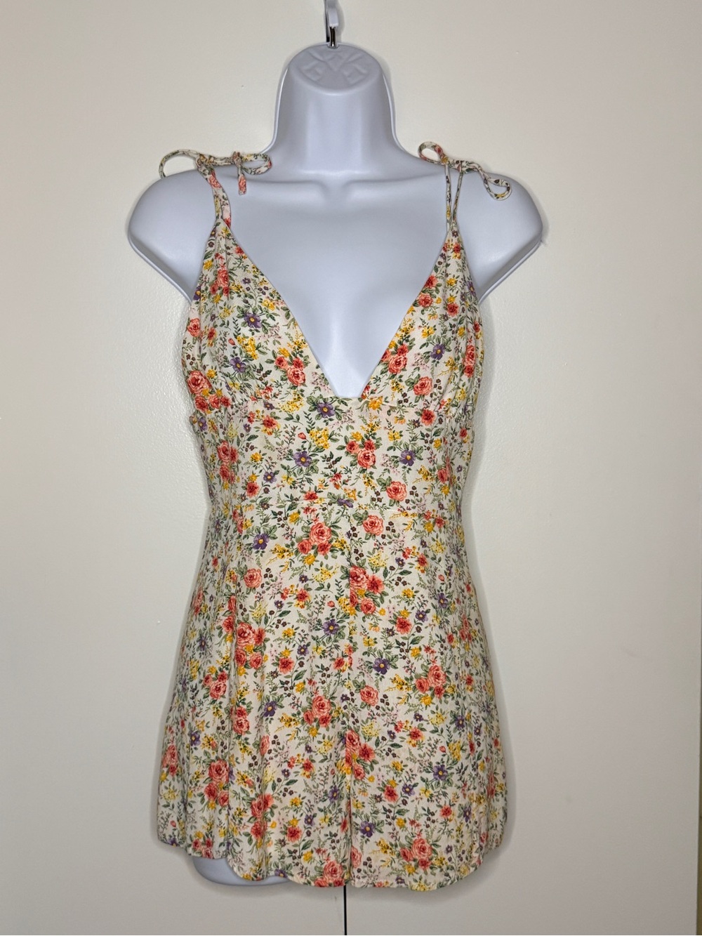 Forever 21 Floral V-Neck Tie Romper